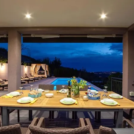 Nava Villa